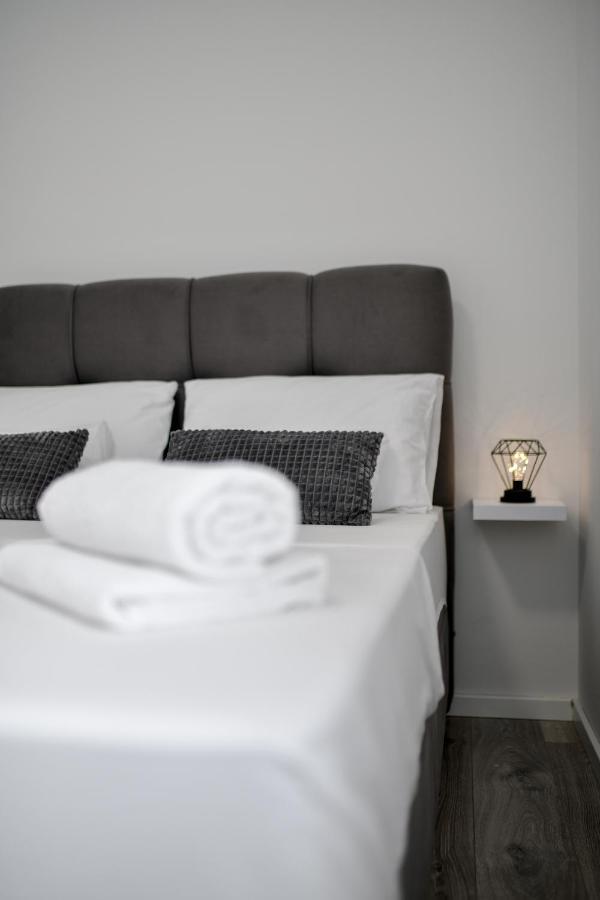 Luxe Apartments ザダル エクステリア 写真