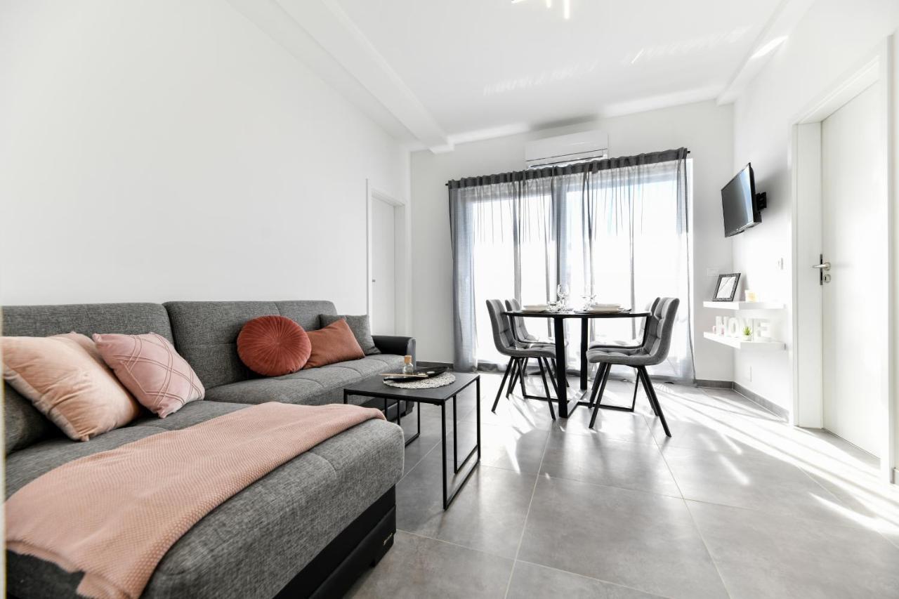 Luxe Apartments ザダル エクステリア 写真