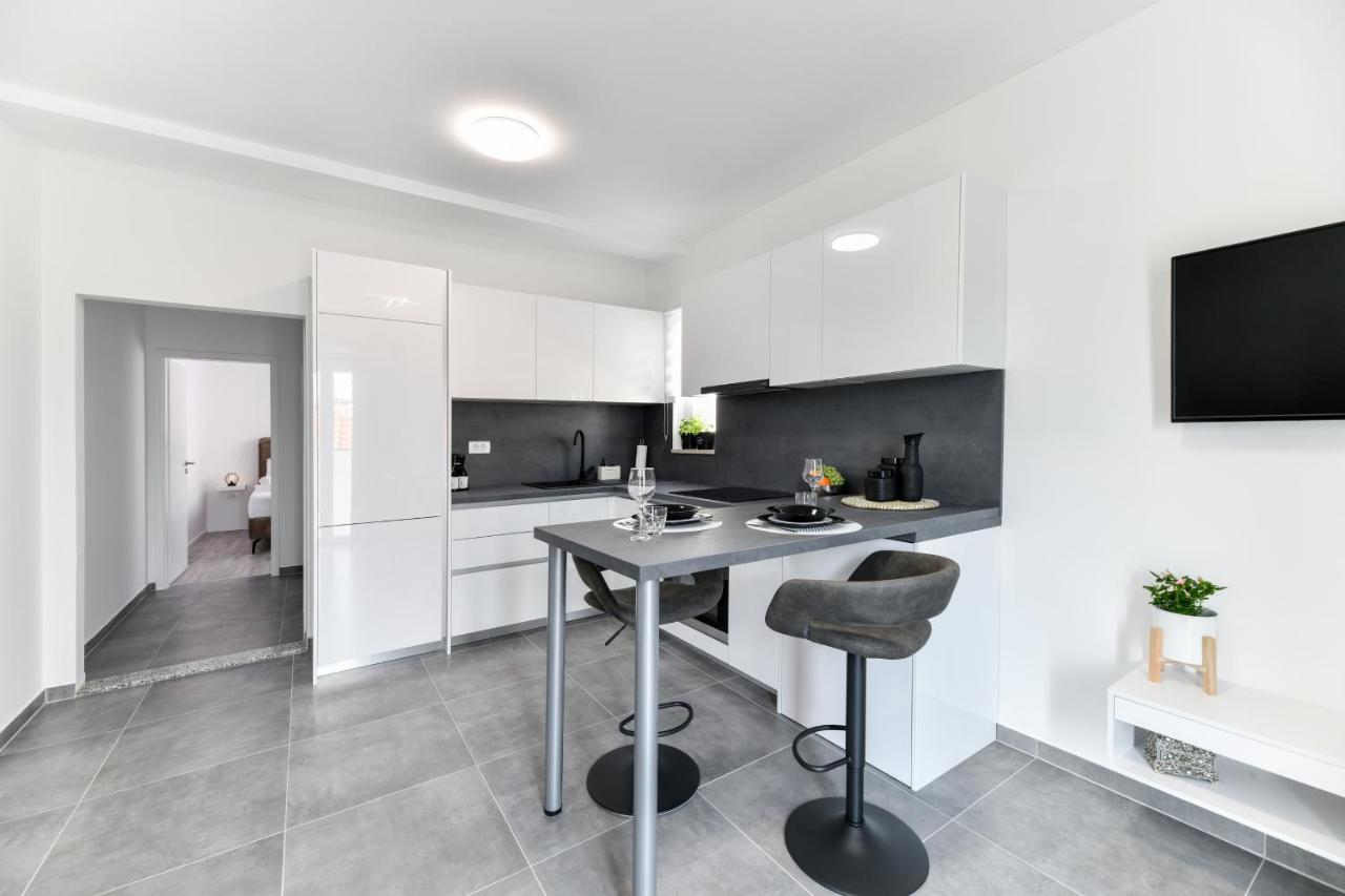 Luxe Apartments ザダル エクステリア 写真